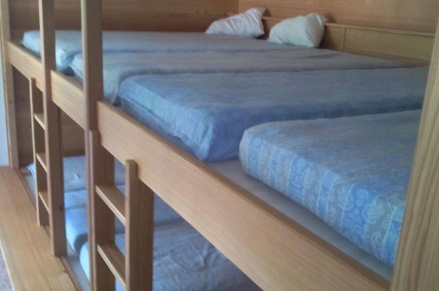 Letto a castello in legno su misura