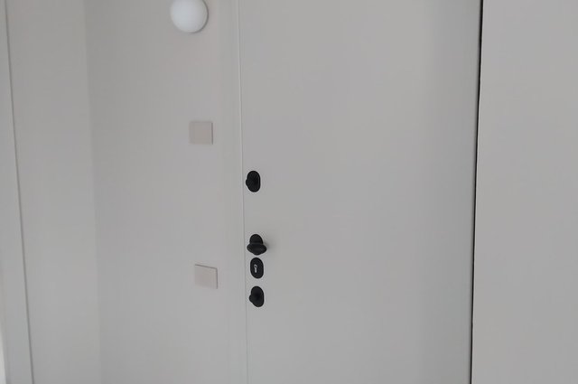 Porta filo muro e pannellature integrate