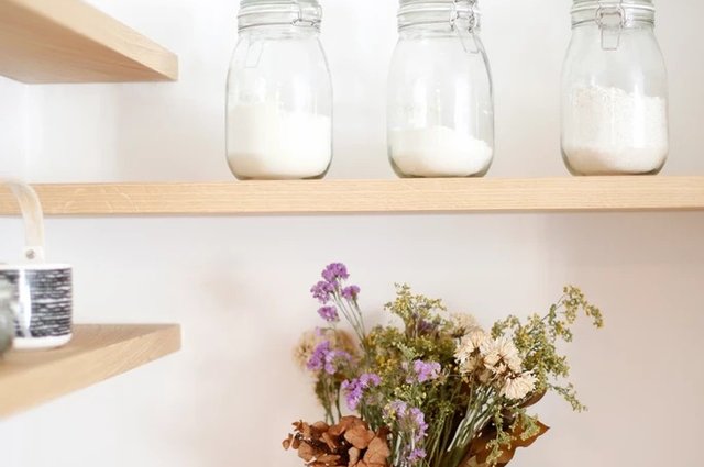 Mensole cucina in legno con illuminazione integrata